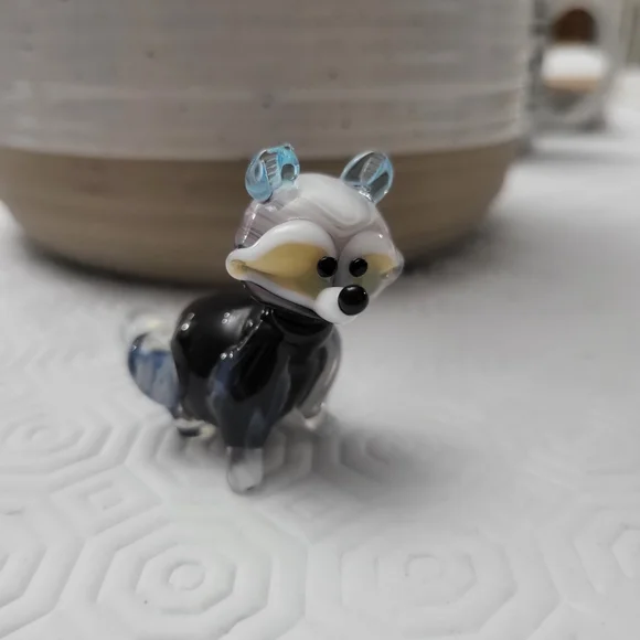 Handcrafted Glass Raccoon Figurine - Picture 2 of 6